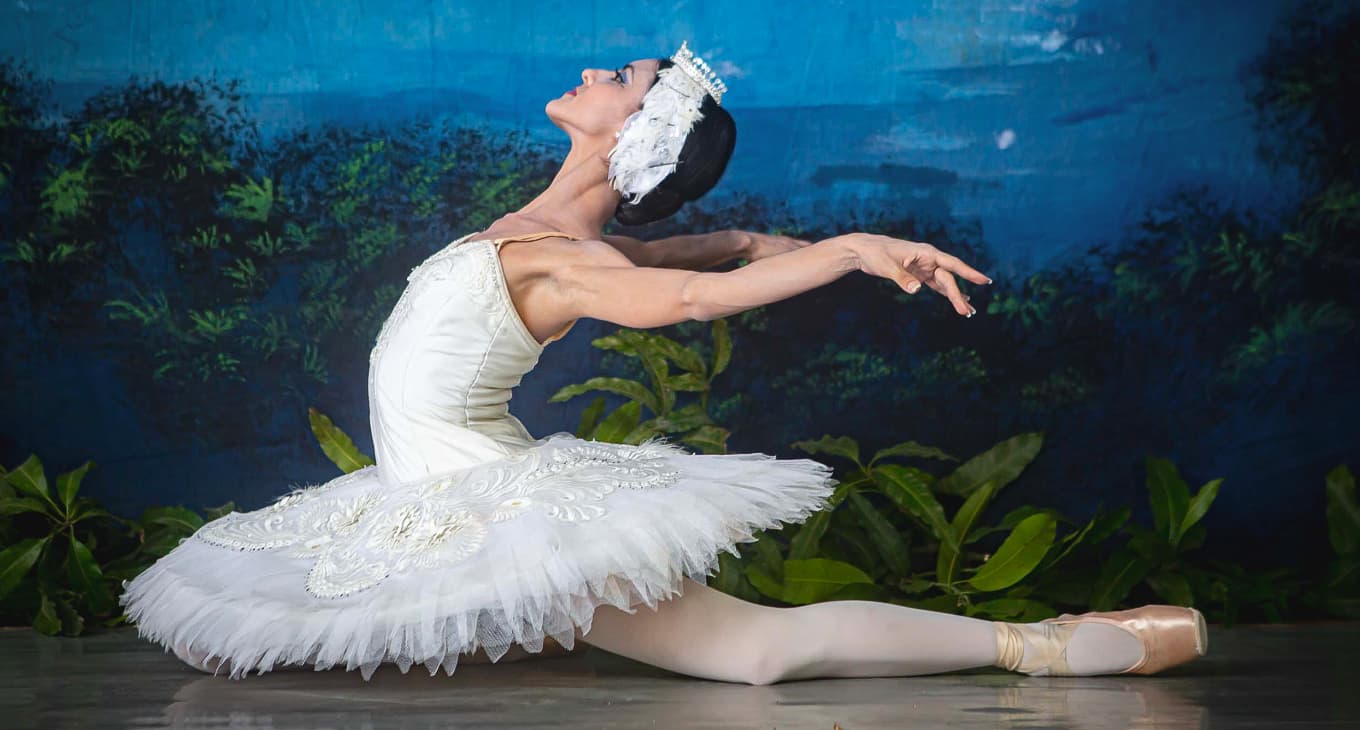 el-lago-de-los-cisnes-ballet-clasico-de-cuba-laura-alonso (1)